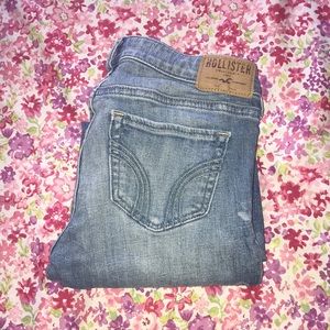 petite Hollister light wash jeans